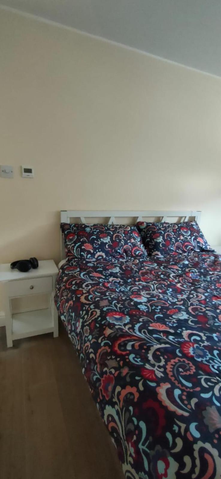 런던 Adel'S House B&B 외부 사진